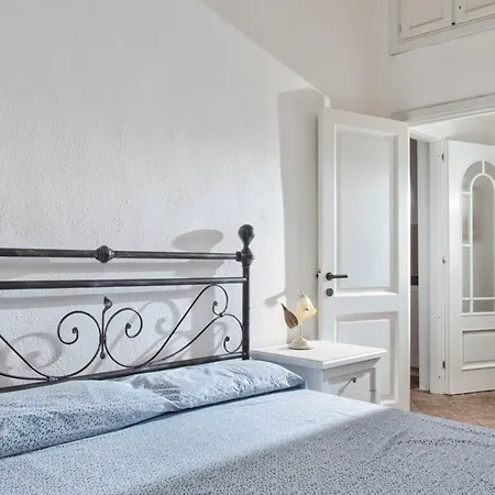 Marinella Porto Pollo Sea View Villa *