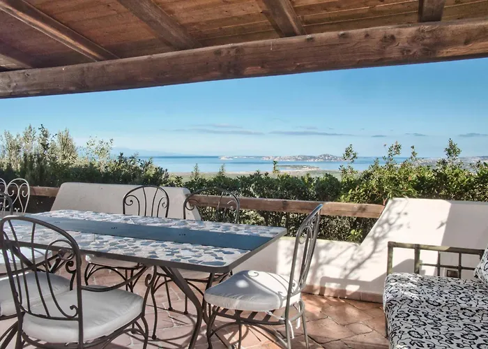 ヴィラ Marinella Barrabisa