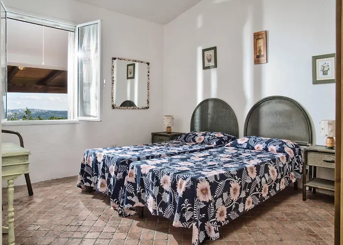 Marinella ヴィラ Barrabisa